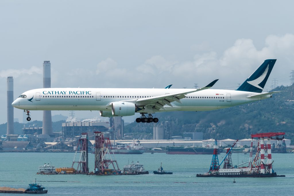 Cathay Pacific A350 ‘opent’ landingsbaan