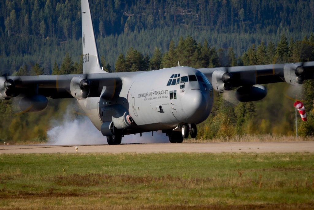 Nederlandse C-130 Hercules op weg naar Turkije