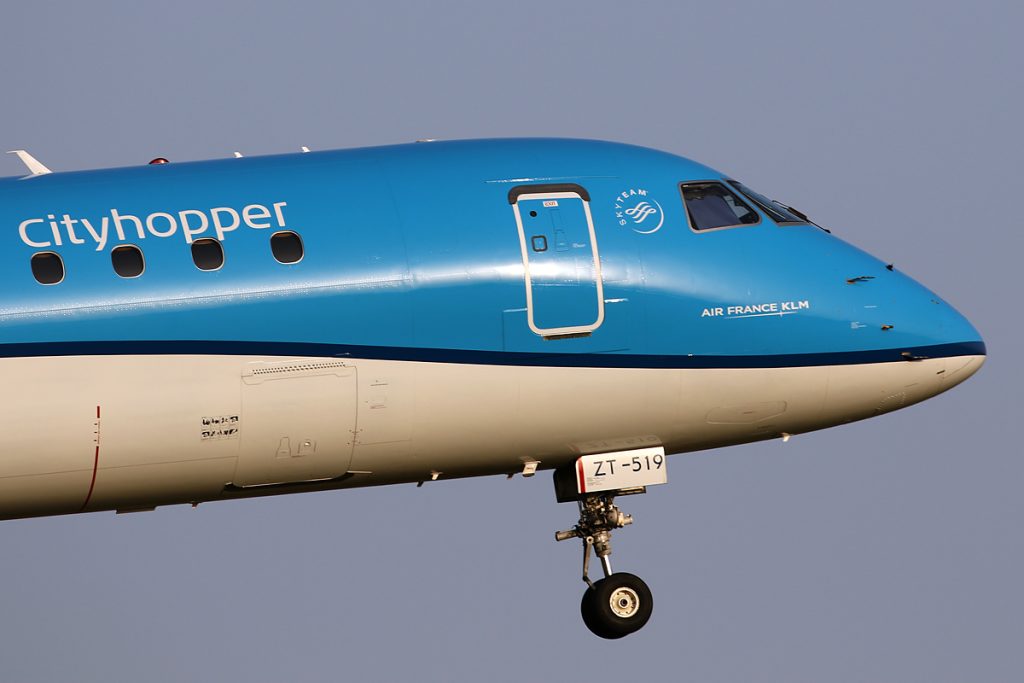 KLM E190 vliegt ondanks noodtoestand door