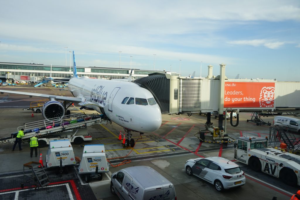 In een narrowbody de Atlantische Oceaan over | Flight Report