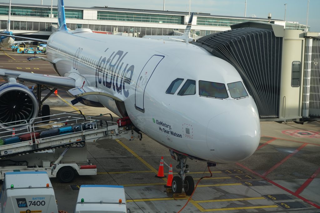 Na lange strijd: JetBlue geeft ‘oneerlijke’ route naar Schiphol op