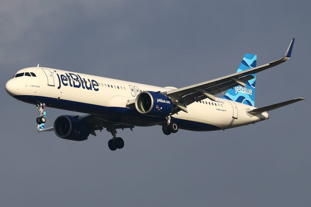 JetBlue zet opnieuw aanval in op Europees vliegveld