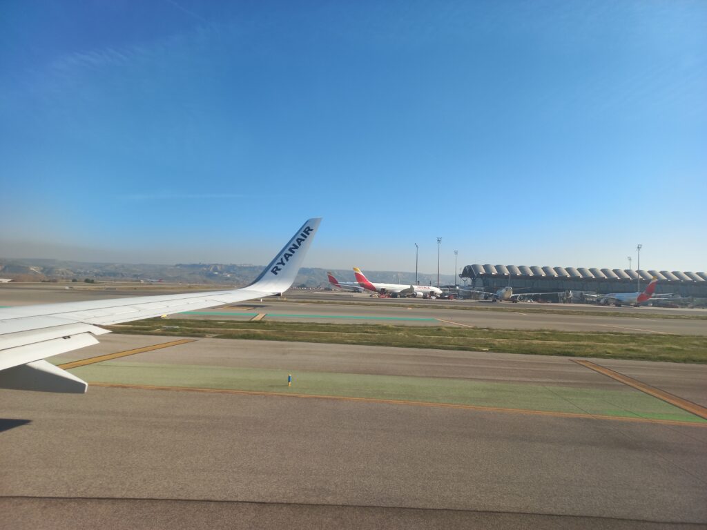 Waarom klappen passagiers na de landing?