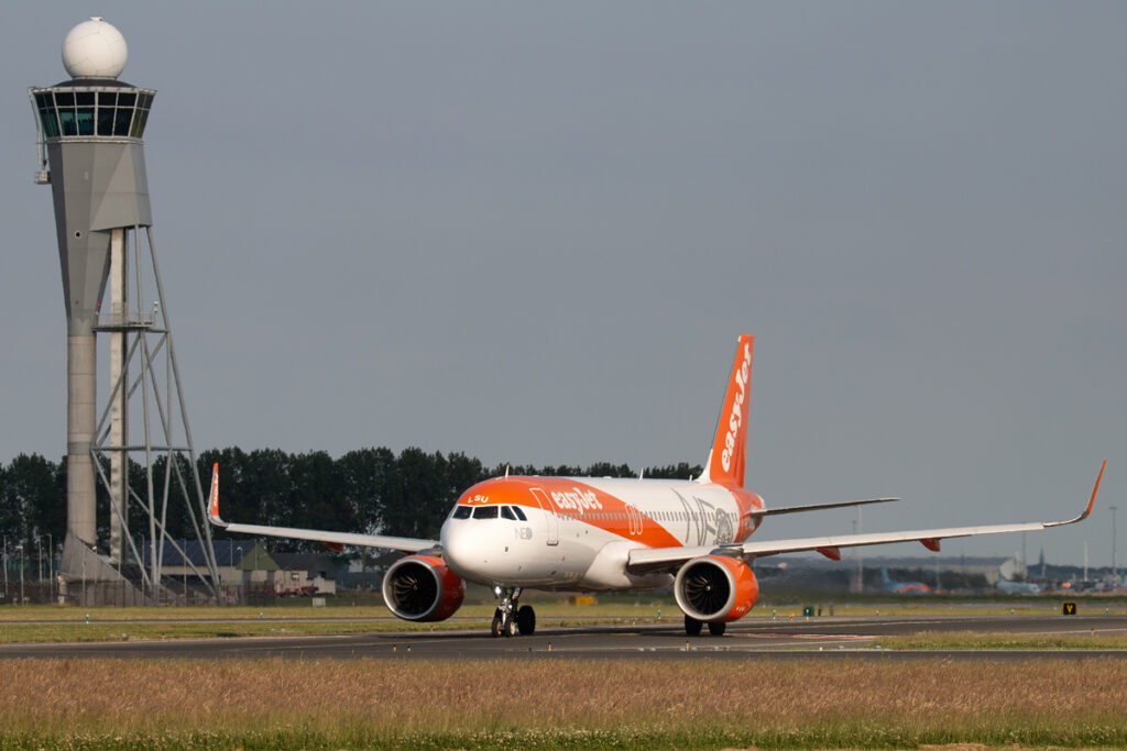 EasyJet in protest over Schiphol