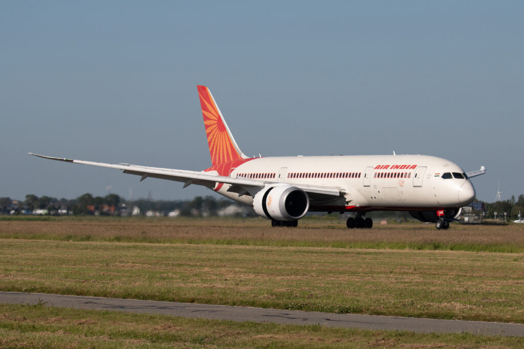 Boeing 787 crasht in India