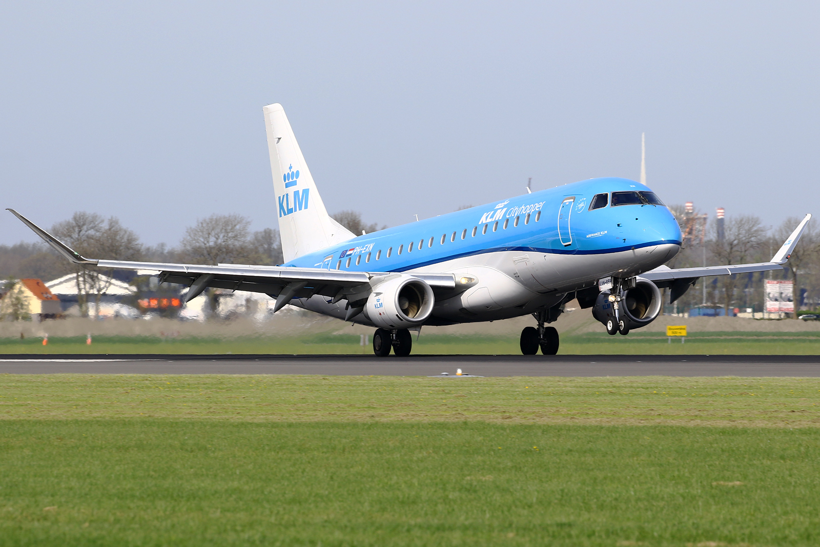 KLM-vlucht keert terug naar Schiphol met technisch probleem
